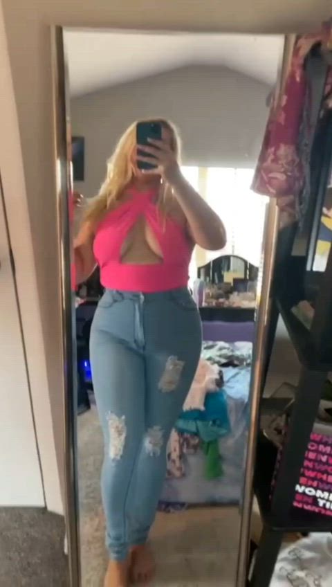 big ass big tits blonde cleavage downblouse onlyfans pawg selfie underboob r/tributeme