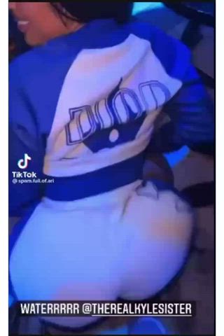 caption ebony twerking clip