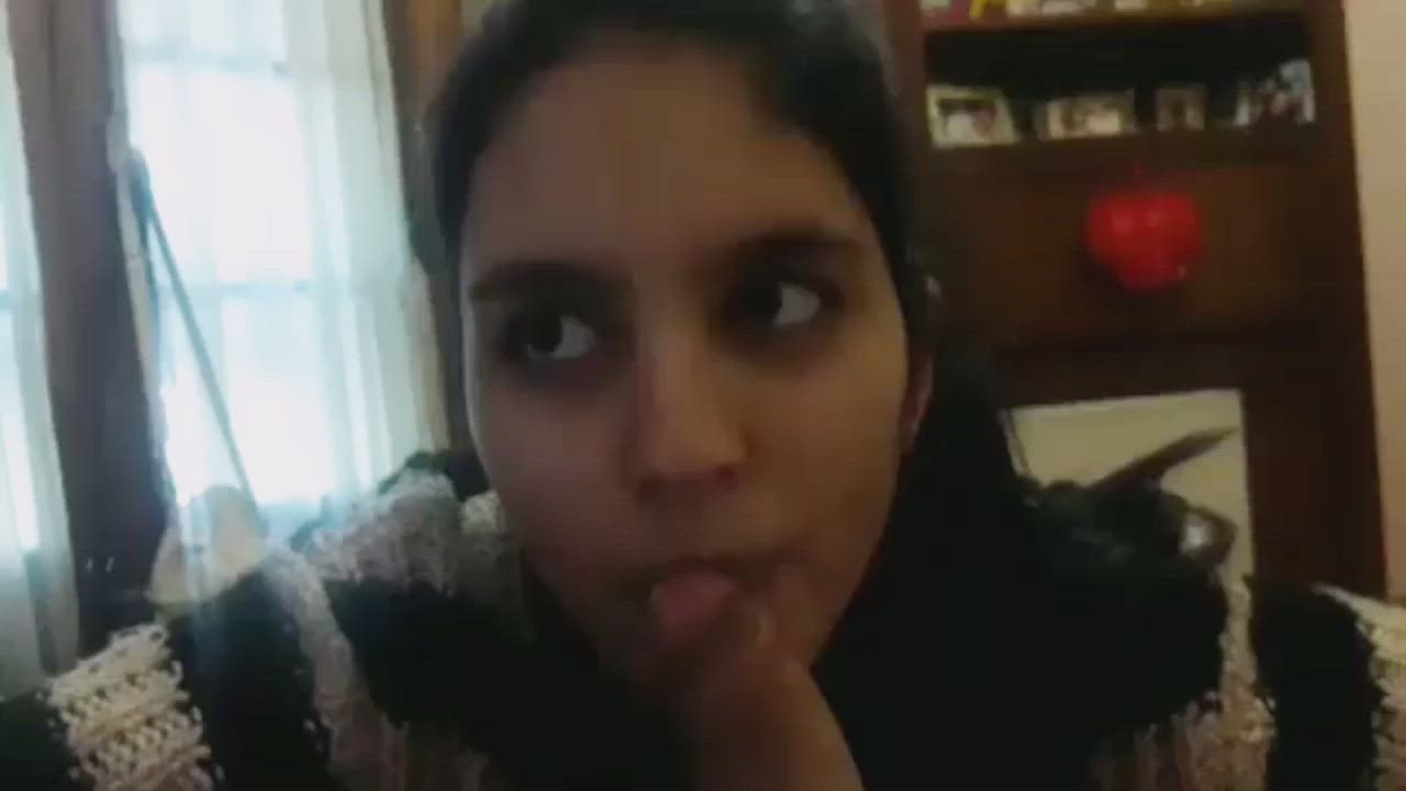 Cute and beautiful ?girl very enjoyable ?blowjob video