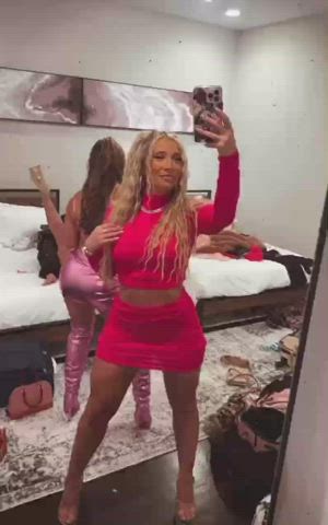 Blonde Dancing Dress Friends Lesbian OnlyFans Party Spreading Teen clip