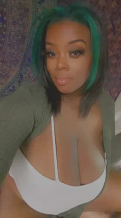 Clothed Ebony Huge Tits clip
