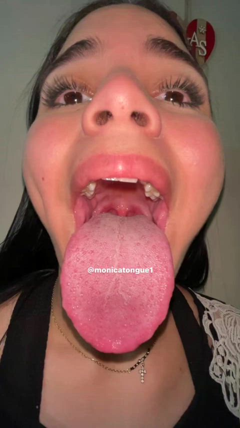 amateur long tongue tongue fetish clip