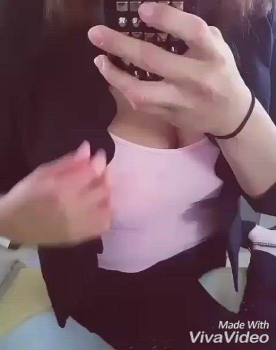 EXTREMELY HORNY BABE SQUEEZING HER MILKY TITS [LINK IN COMMENT]??