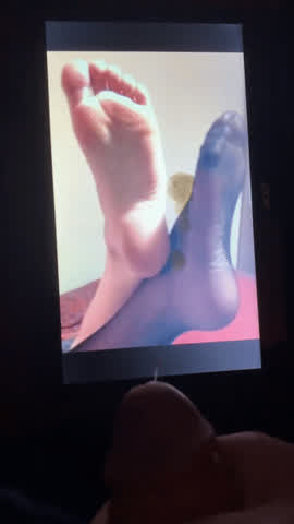 cum cumshot feet foot fetish nylons soles toes tribute clip