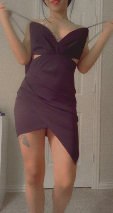 The way I took off this dress &gt;.&lt; lol anywayyy I felt pretty today…