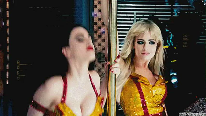 beth behrs kat dennings pole dance clip