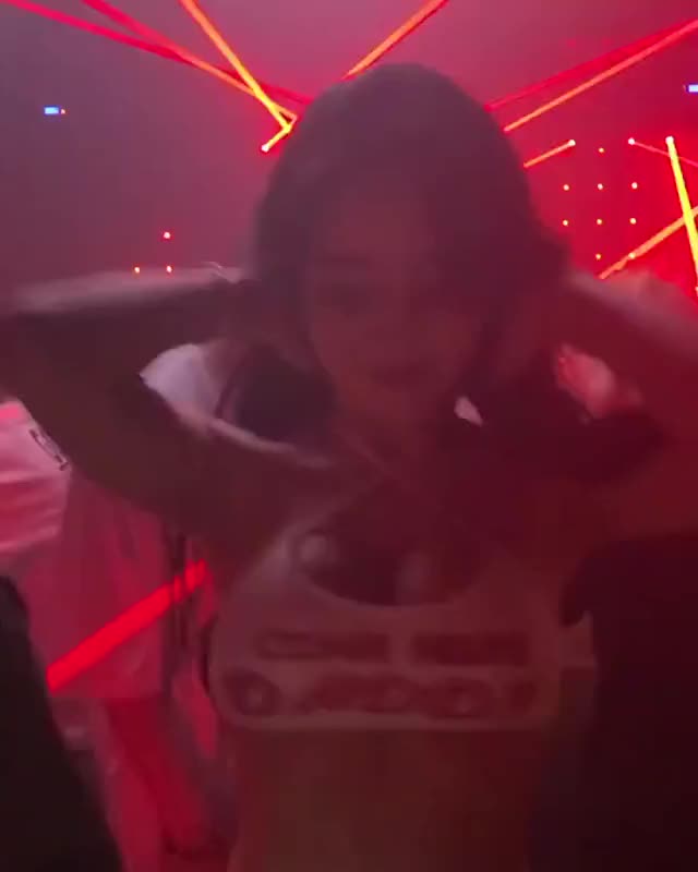 Sexy Asian Club Dance