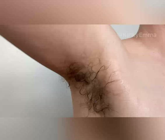 Hairy armpit wet of cum 💦 Wanna add some more…?