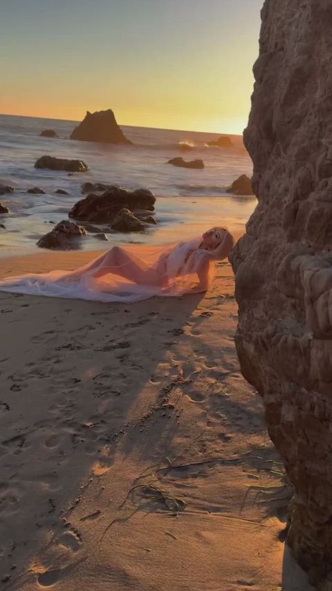 beach boobs clips4sale myfreecams public tease tiktok r/caughtpublic r/exposedtostrangers