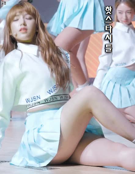 Eunseo Sexy Gif