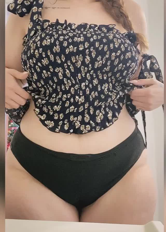 Deleted cause I got a rude comment but fuck it.. I’m proud of my curves ?(OC)