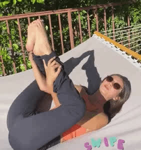 Celebrity Leggings Victoria Justice clip