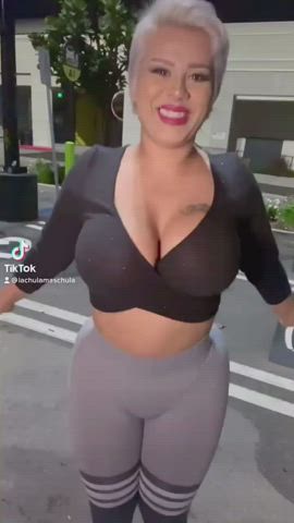 Latina Milf - Bouncing Breasts and Booty 😳🍑