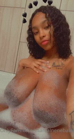 Areolas Bathtub Big Tits Ebony Huge Tits Massage Nipples Pregnant clip