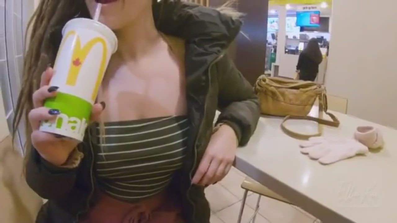 Blowjob Cum On Ass Cumshot Girls Handjob Public clip