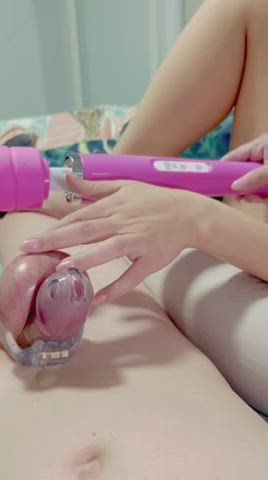 Completely useless to me when he cums this easily, thatās why he is locked all