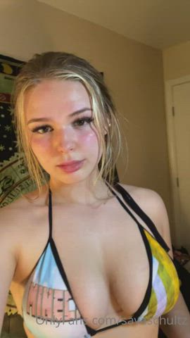 Amateur Big Tits Bikini Blonde Bouncing Bouncing Tits Tease Teasing White Girl clip