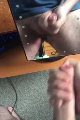 cumshot gay jerk off clip