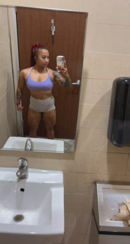 thick strong n fit :)