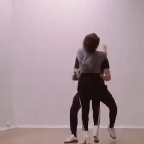 Dancing clip