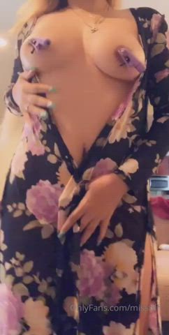 body boobs sensual clip