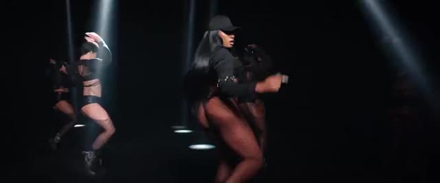 Twerking clip