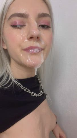 My biggest facial ever and I got it through the gloryhole!