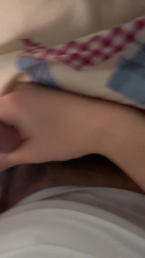 cum cum on feet cumshot cumshots hentai homemade precum clip