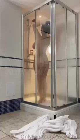 Ass Boobs Shower clip