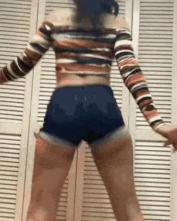 Sexy Latina Shaking Ass