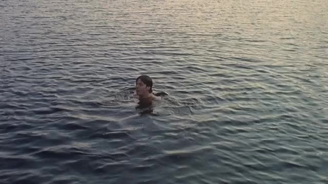 Friday-the-13th-1980-GIF-00-24-01-ned-drowning