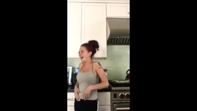 Danielle bregoli sexy tit bounce (Tits)