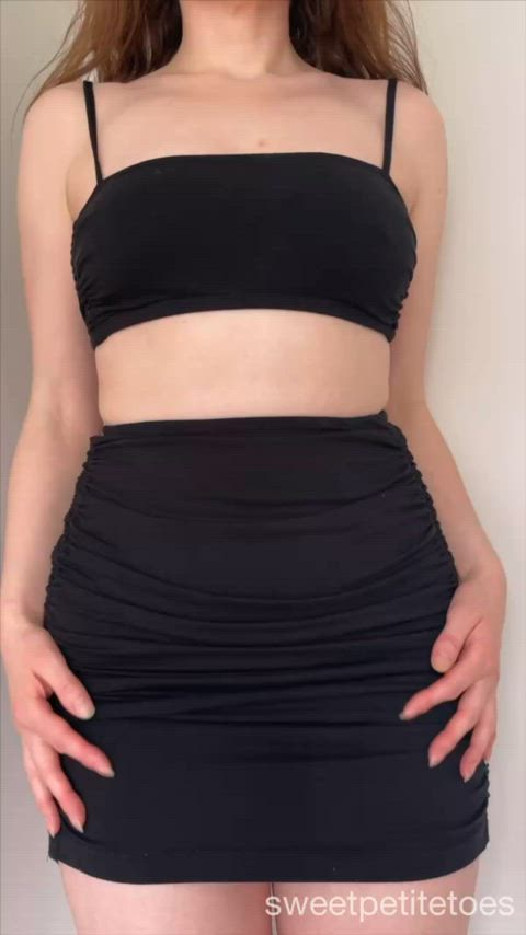 The perfect top for a titty drop