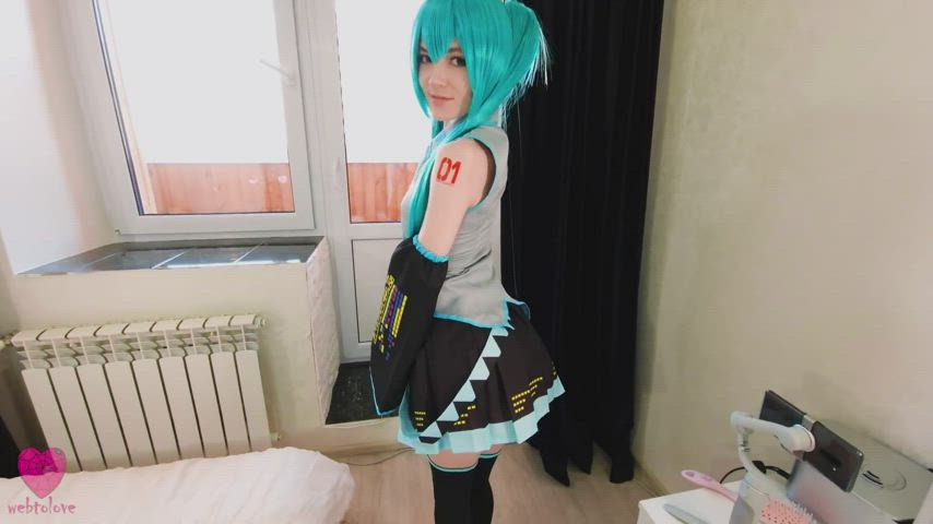 Hatsune Miku putting on a show for you