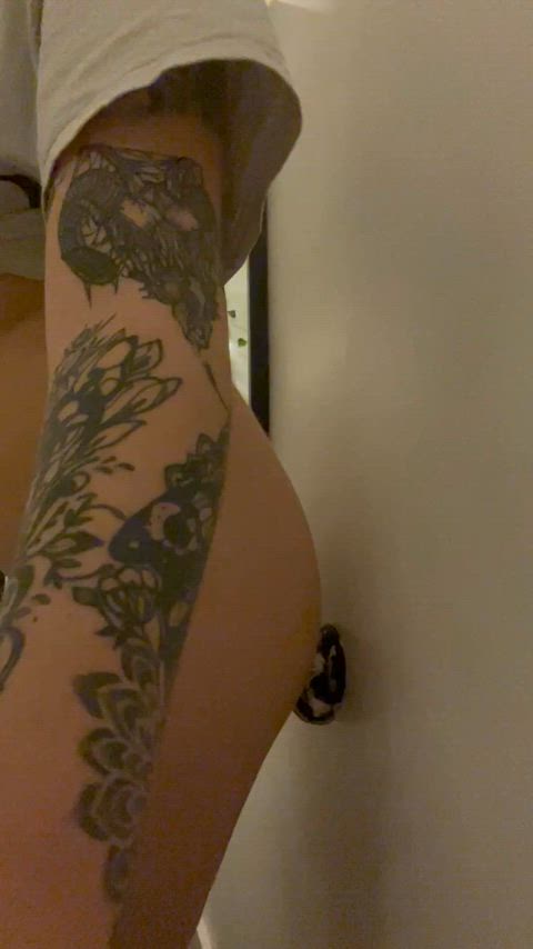 dildo masturbating onlyfans riding suction dildo tattoo thick-booty clip