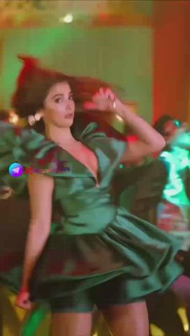 Pooja Hegde nip slip