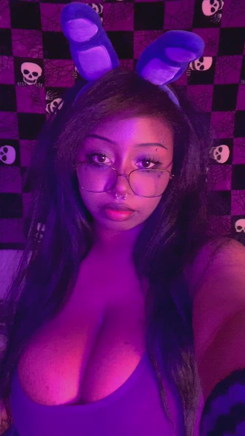 anime babe big tits bouncing tits busty ebony lingerie onlyfans tits titty drop african-queen