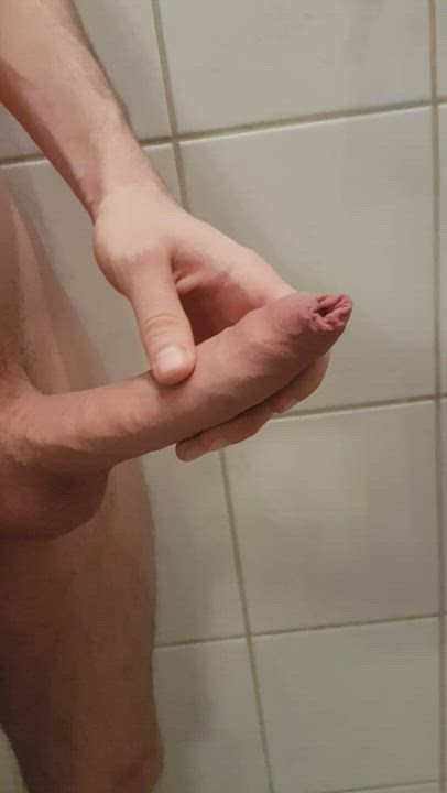 Shower cumshot