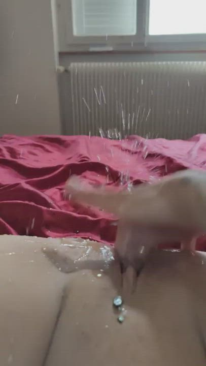 Masturbating Pussy Squirting clip