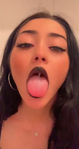 Goth Long Tongue Spit clip