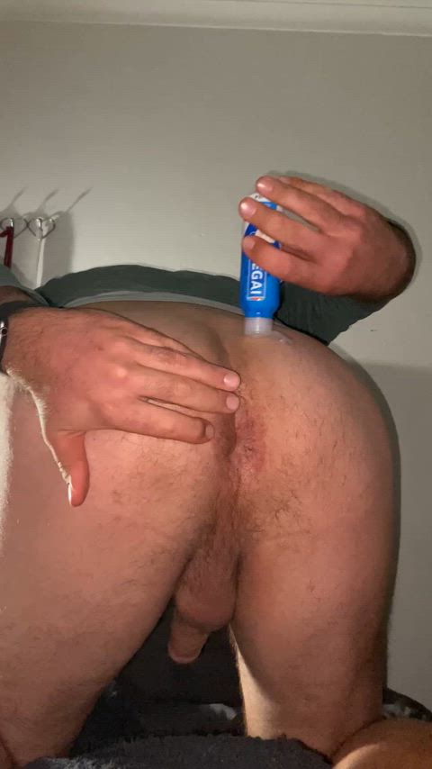 I love plugging my ass, any other straight guys who do as well?