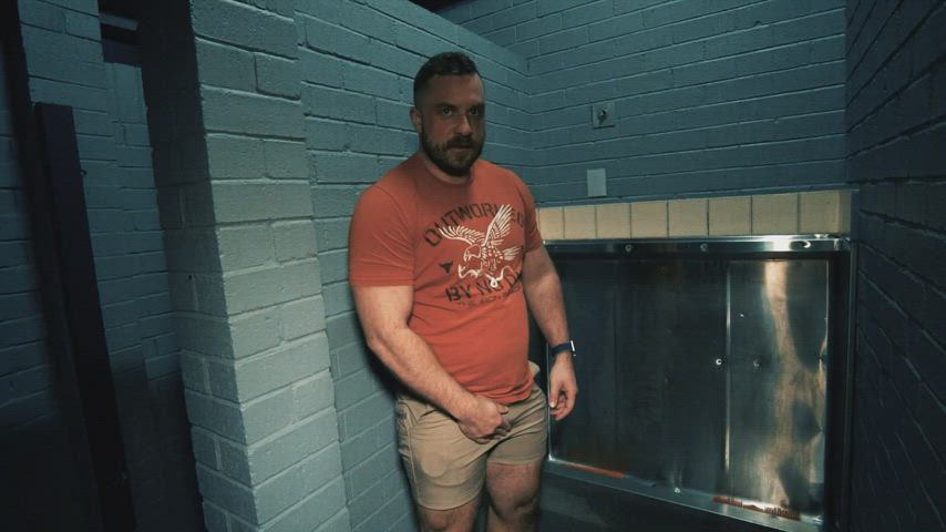australian cum cum swallow cumshot daddy gay onlyfans public toilet clip
