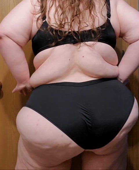 bbw huge ass jiggling onlyfans-creators clip