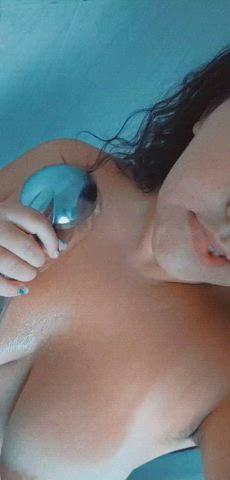 boobs portuguese shower clip