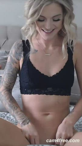 Sexy Blonde On cam