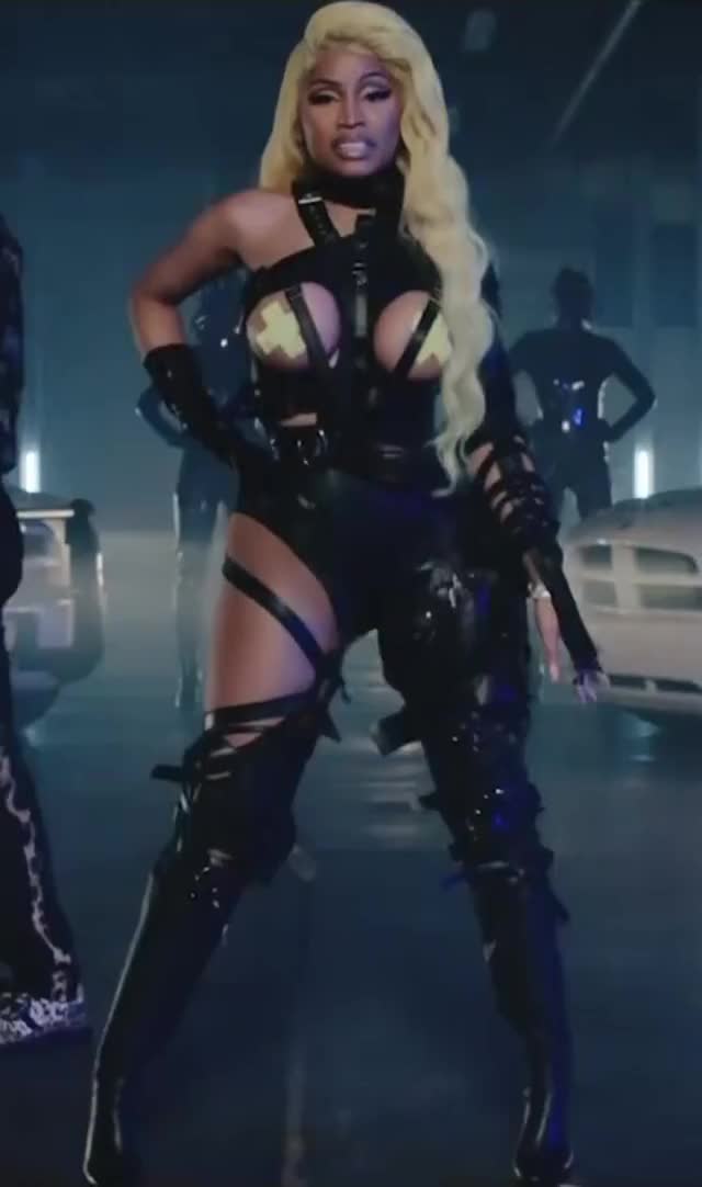 Nicki Minaj clip