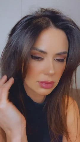 Brazilian Brown Eyes Brunette Dani Facial Goddess Labia Tease clip