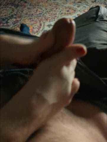 amateur big dick cock feet feet fetish footjob nsfw pov clip