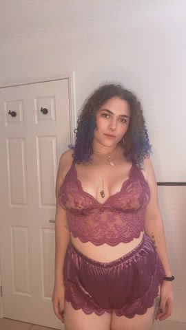 curly hair curvy tits titty drop boobs titty-drop clip