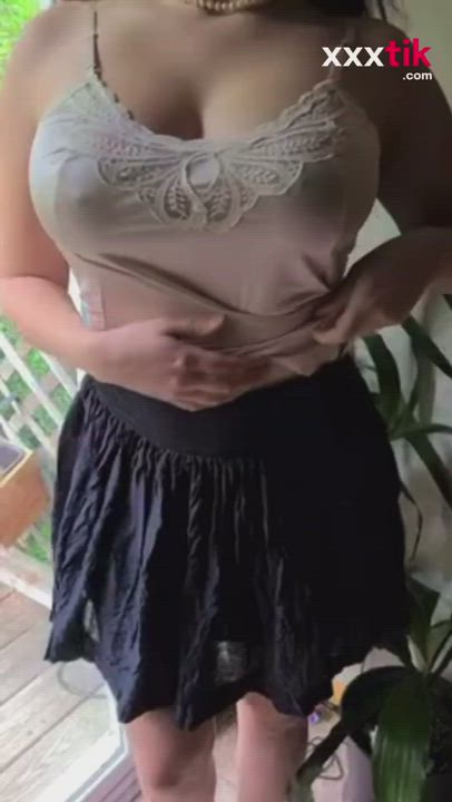 Massive and elastic tits dropped